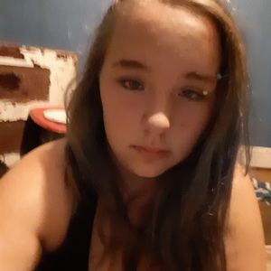 Meet your Posher, Adrianne